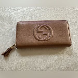 Gucci soho calfskin wallet
